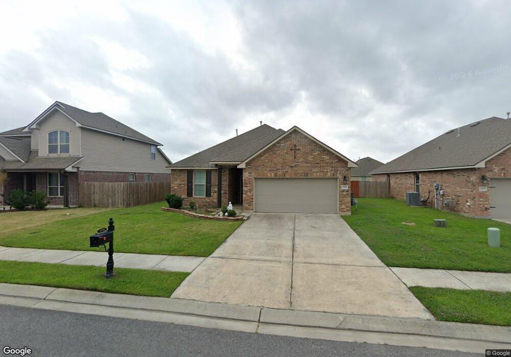2216 N Lake Michele Cir, Lake Charles, LA 70607 - photo 1