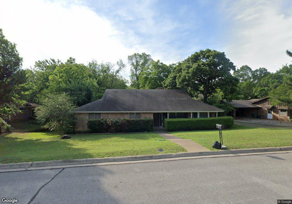 908 Circle Ln, Bedford, TX 76022 - photo 1