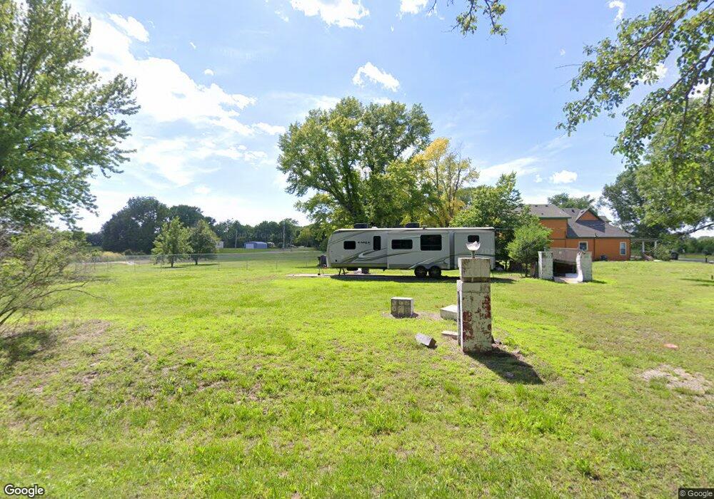 127 Gilkerson St, Topeka, KS 66615 - photo 1