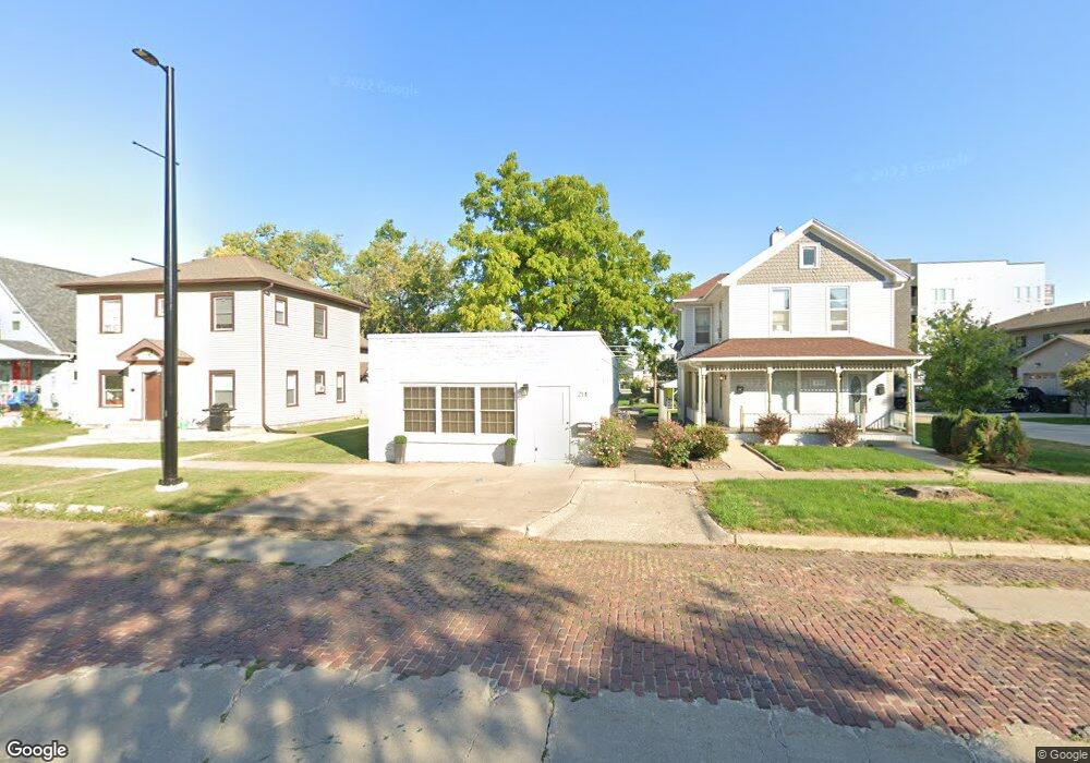 214 5th Ave SW, Cedar Rapids, IA 52404 - photo 1