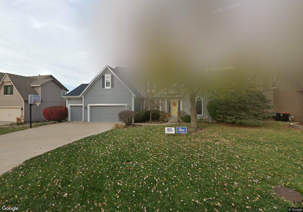 22406 W 53rd St, Shawnee, KS 66226 - photo 1