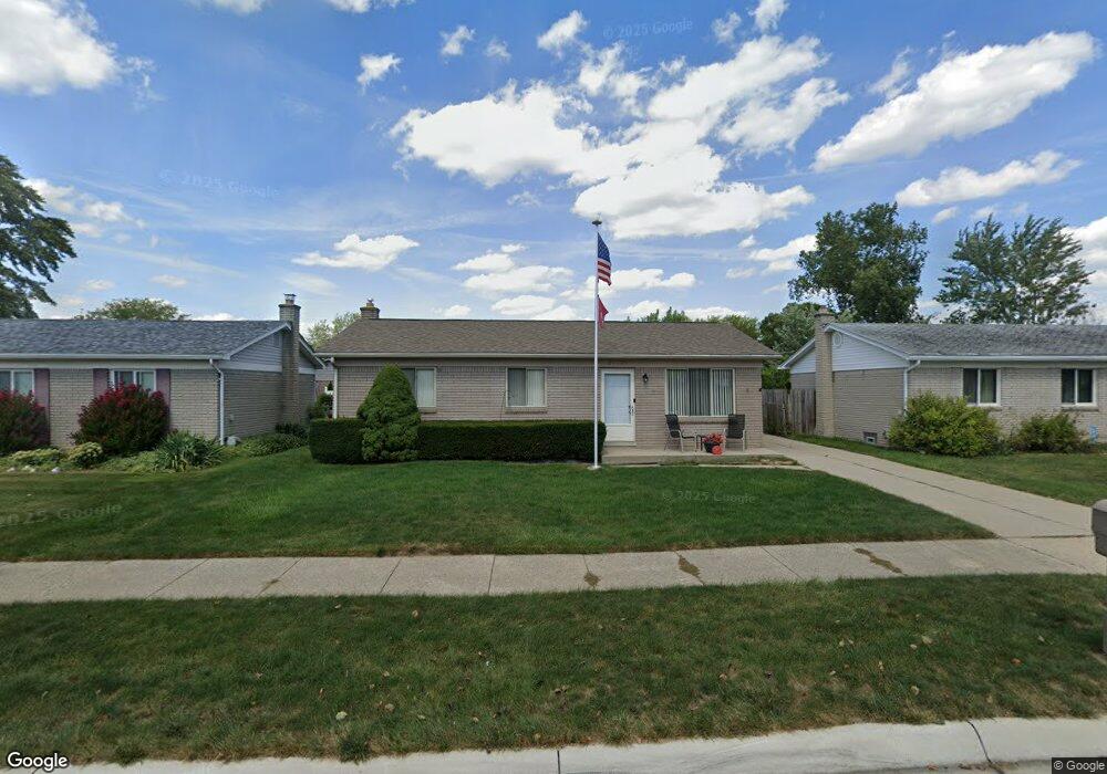 29785 Gregg Dr, Roseville, MI 48066 - photo 1