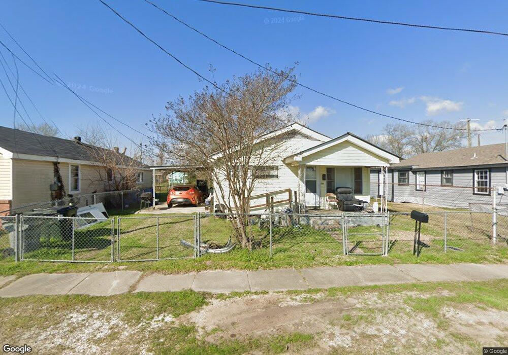 713 N Goos Blvd, Lake Charles, LA 70601 - photo 1