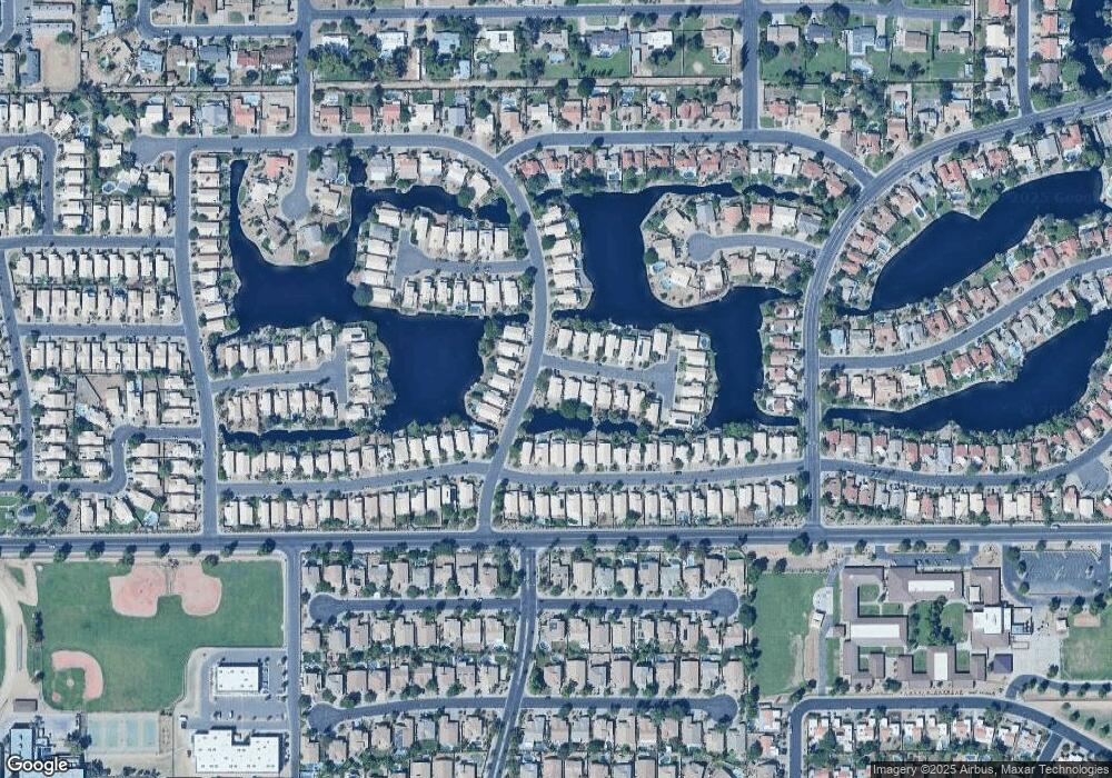 1401 E Chicago Cir, Chandler, AZ 85225 - photo 1