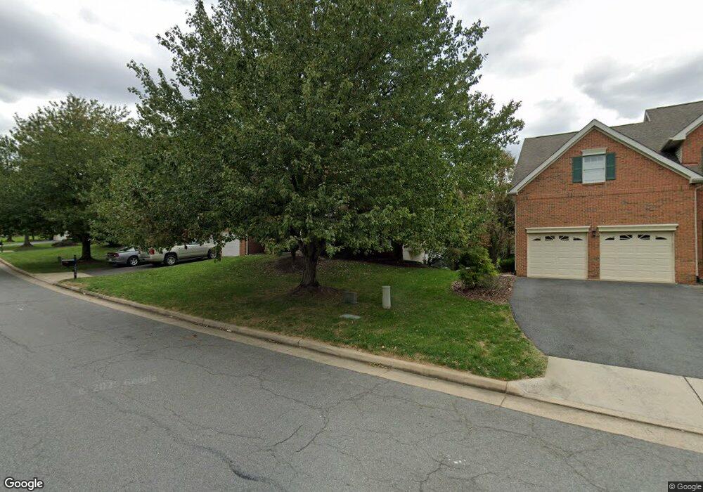 10878 Hunter Gate Way, Reston, VA 20194 - photo 1