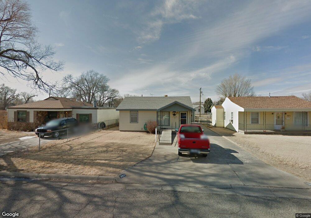 203 Cedar Ave, Dumas, TX 79029 - photo 1