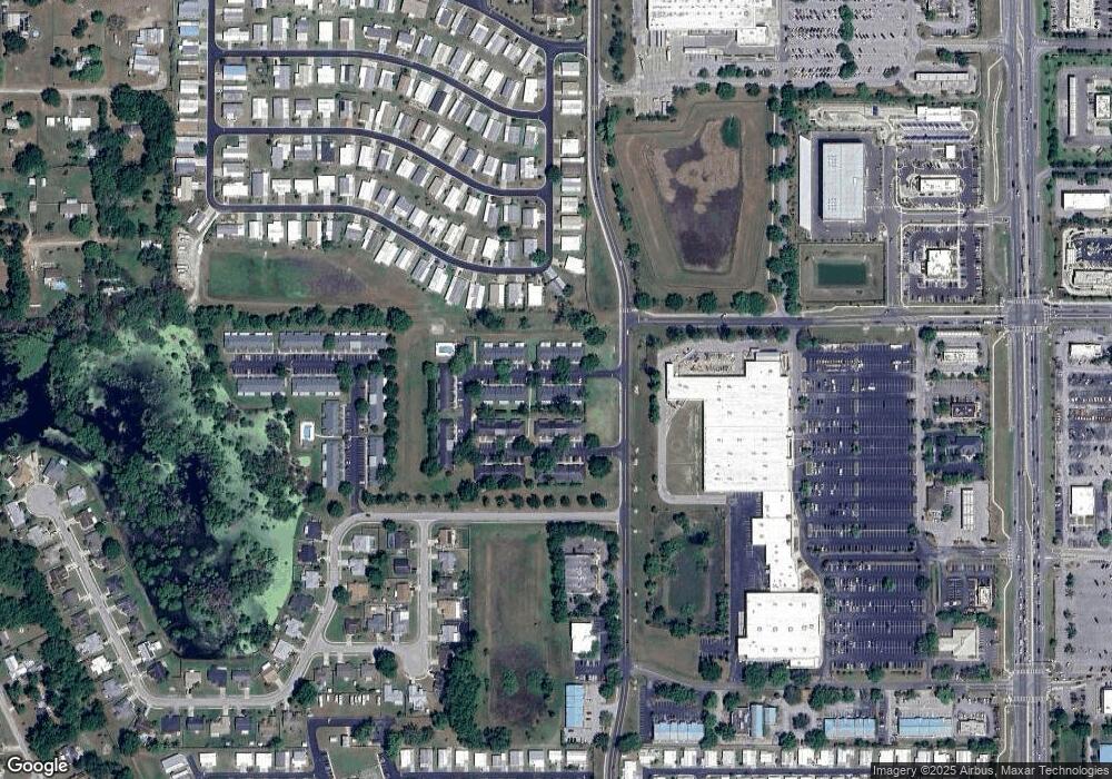 37707 Oak Run Cir, Zephyrhills, FL 33541 - photo 1