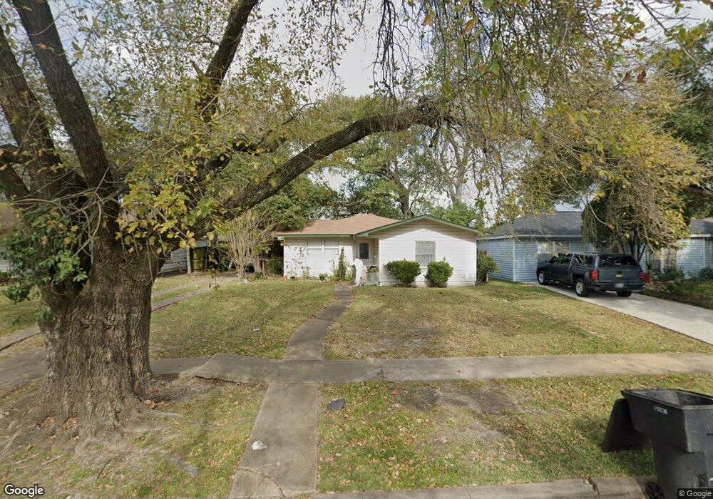 7631 Buena Vista St, Houston, TX 77087 - photo 1