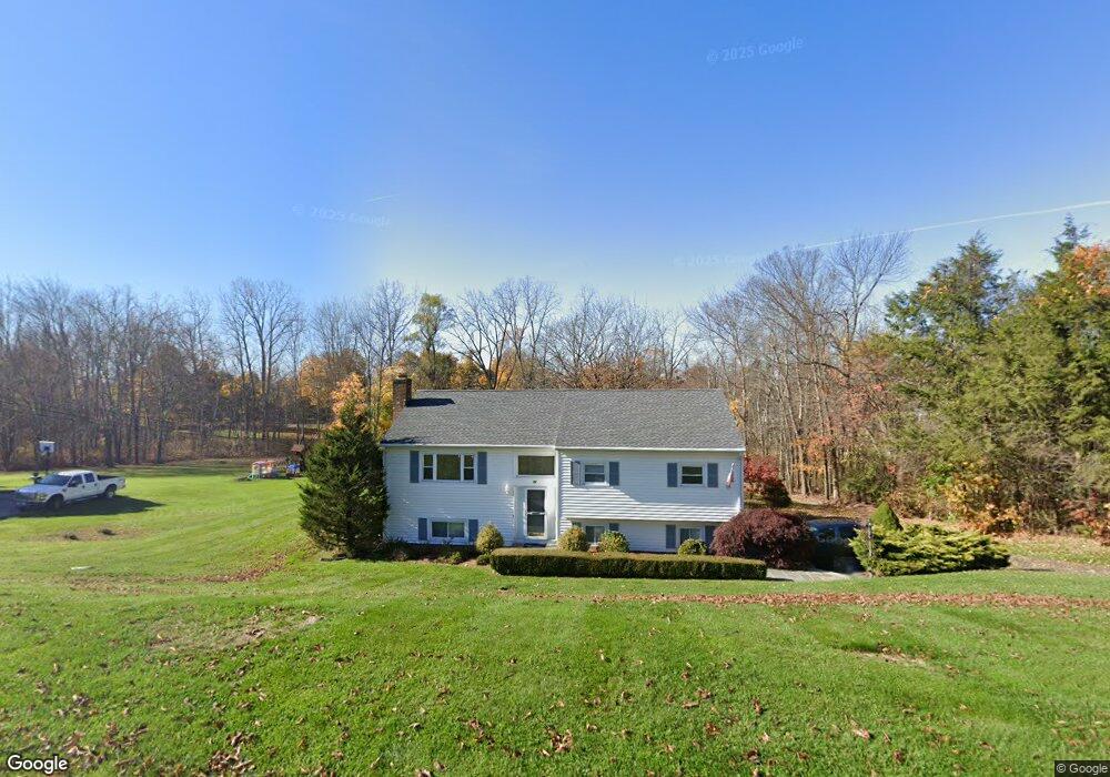 12 Beech Tree Rd, Brookfield, CT 06804 - photo 1