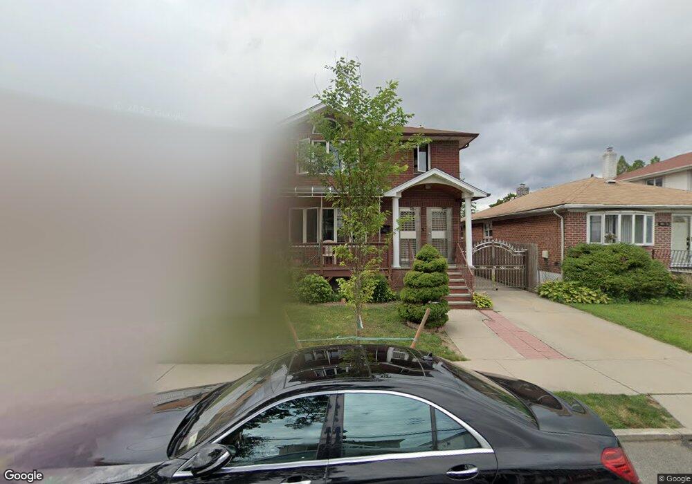 20211 45th Dr unit 2Fl, Bayside, NY 11361 - photo 1