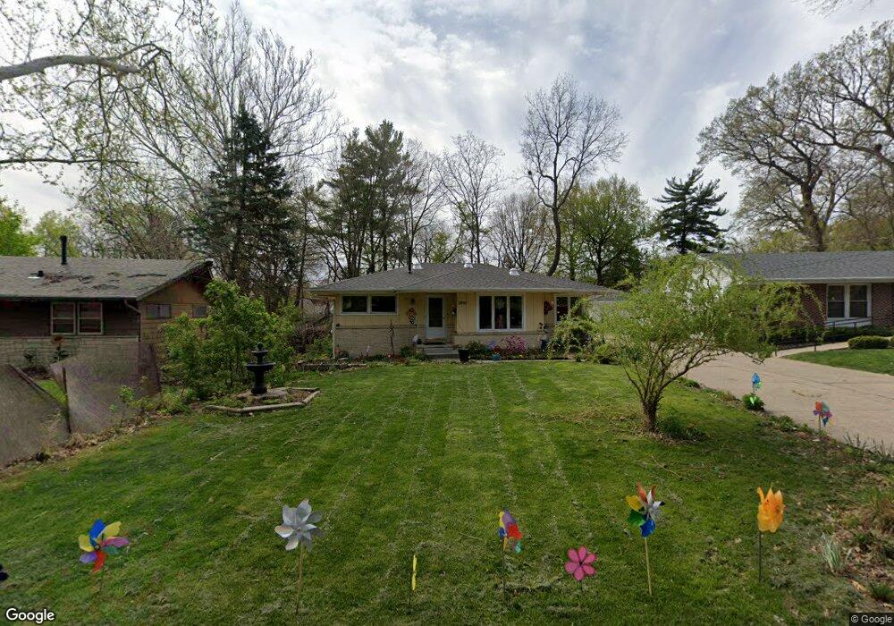 2840 Francis Dr, Des Moines, IA 50310 - photo 1