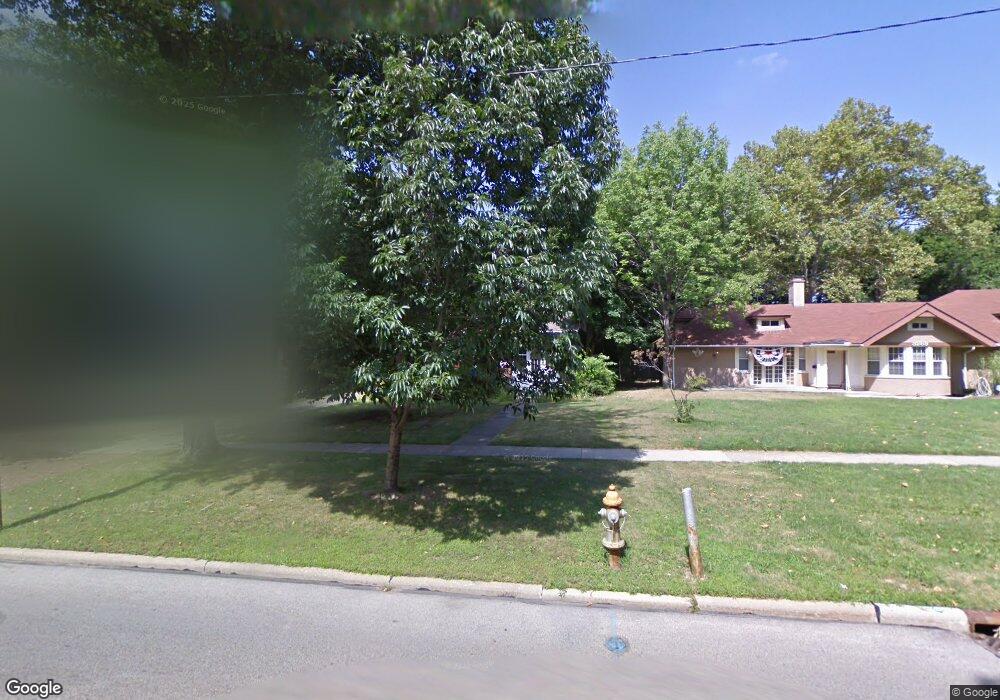 3265 Euclid Heights Blvd, Cleveland, OH 44118 - photo 1