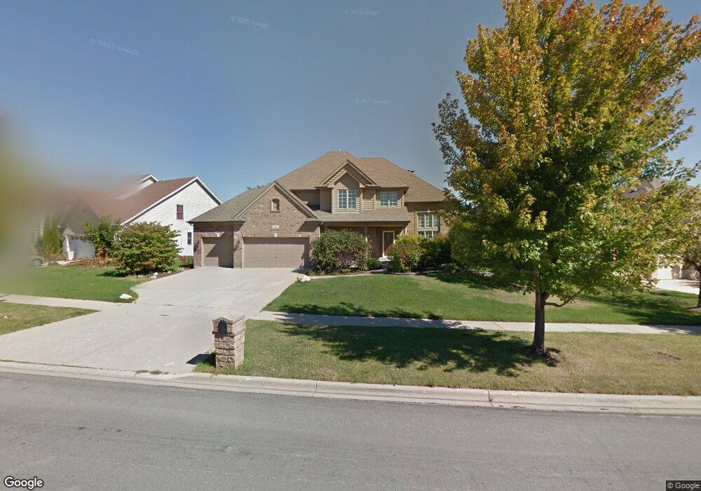 2340 Modaff Rd, Naperville, IL 60565 - photo 1