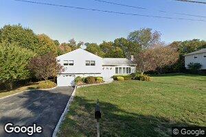 47 Ganung Dr, Ossining, NY 10562