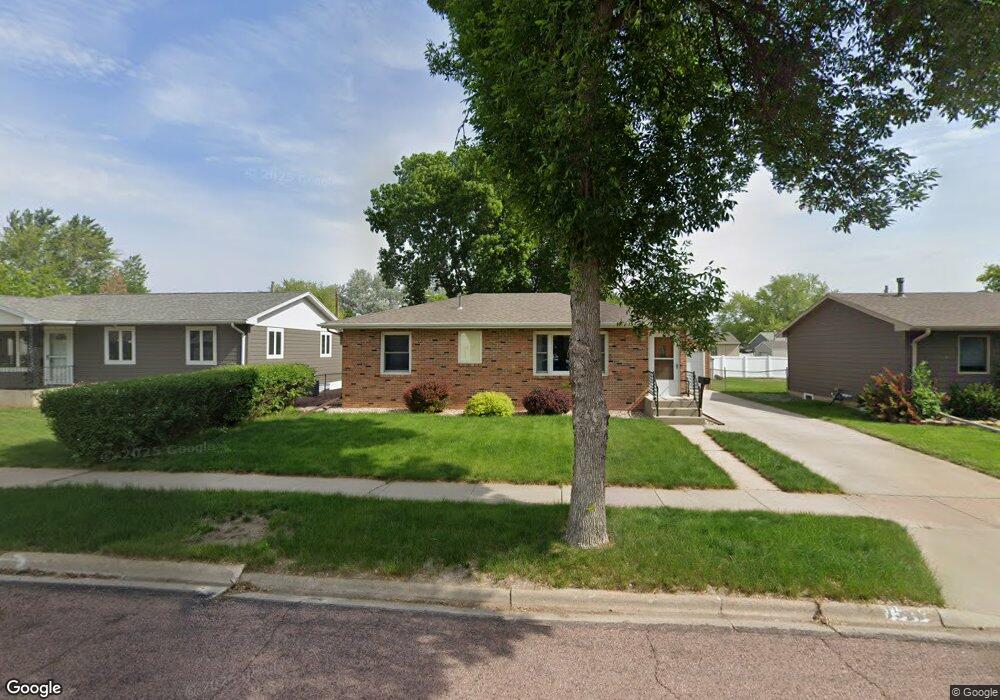 1520 E 5th Ave, Mitchell, SD 57301 - photo 1