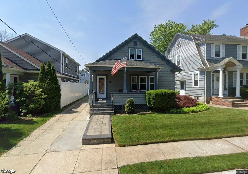 31 Philmont Ave, Cranston, RI 02910 - photo 1