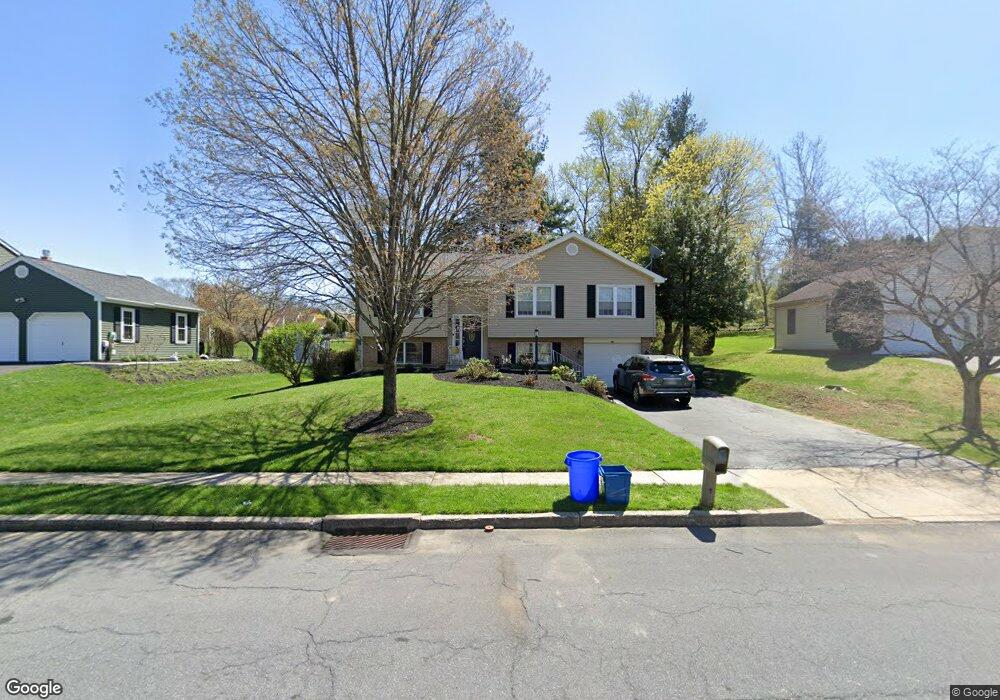 4824 Farming Ridge Blvd, Reading, PA 19606 - photo 1