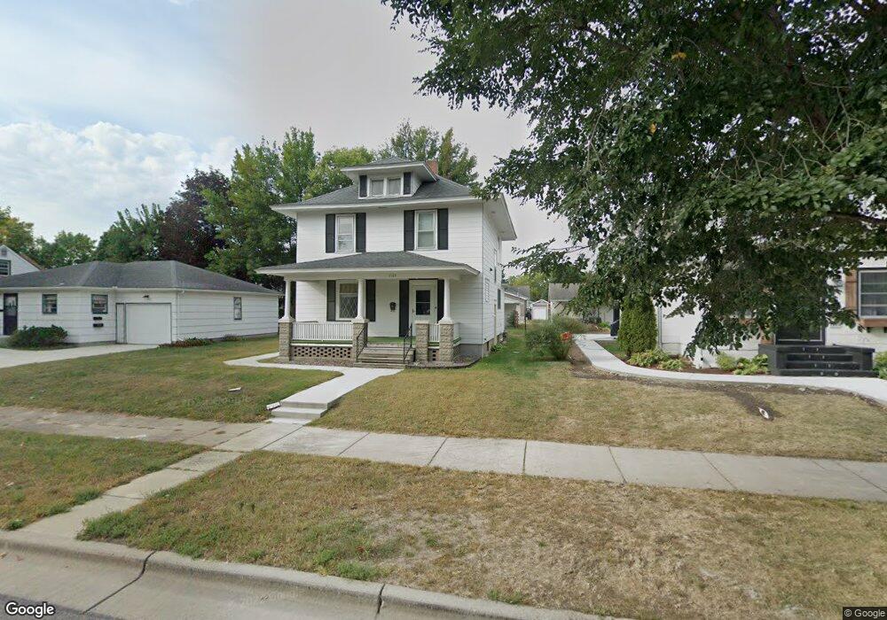 1115 N Minnesota St, New Ulm, MN 56073 - photo 1
