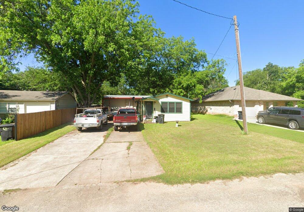 707 N Pendell Ave, Cleburne, TX 76033 - photo 1