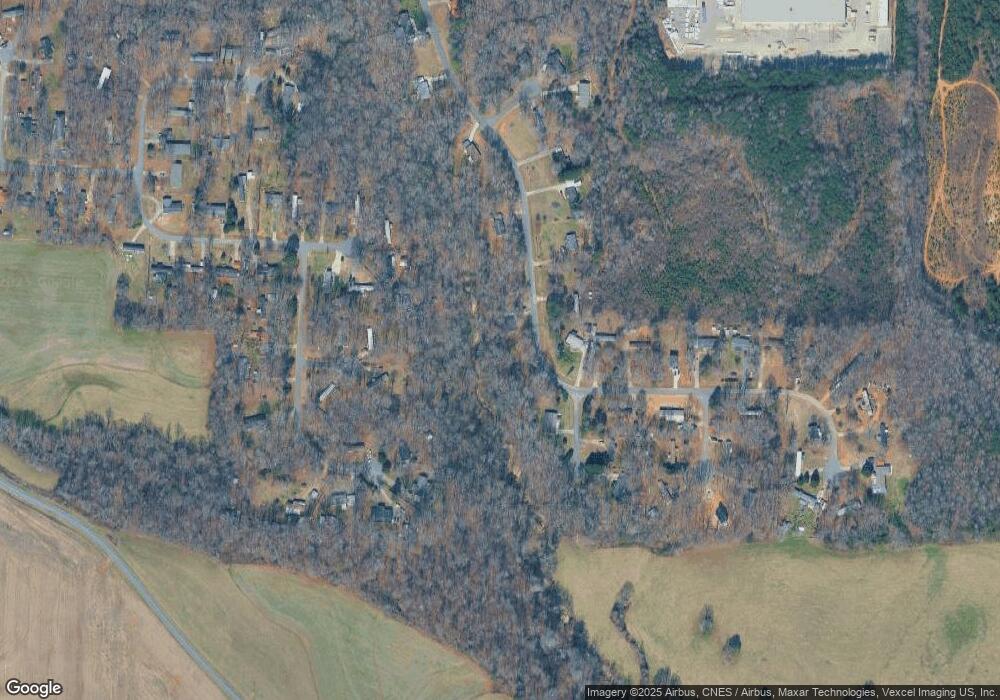 228 Big Forest Dr, Statesville, NC 28677 - photo 1