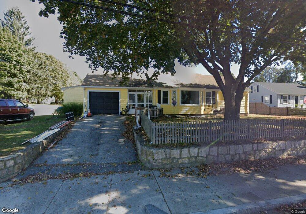 949 Greenville Ave, Greenville, RI 02828 - photo 1