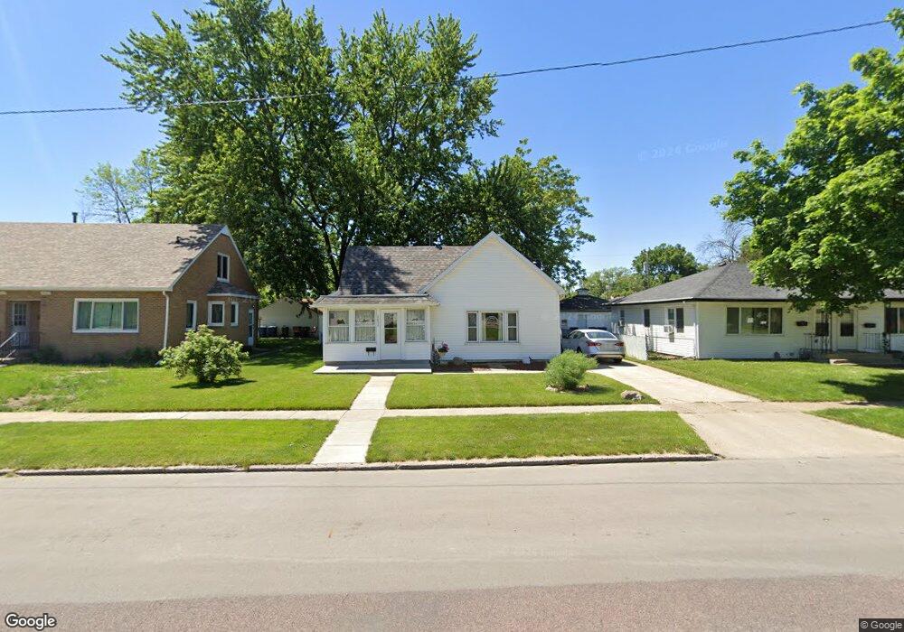 2635 E Walnut St, Des Moines, IA 50317 - photo 1