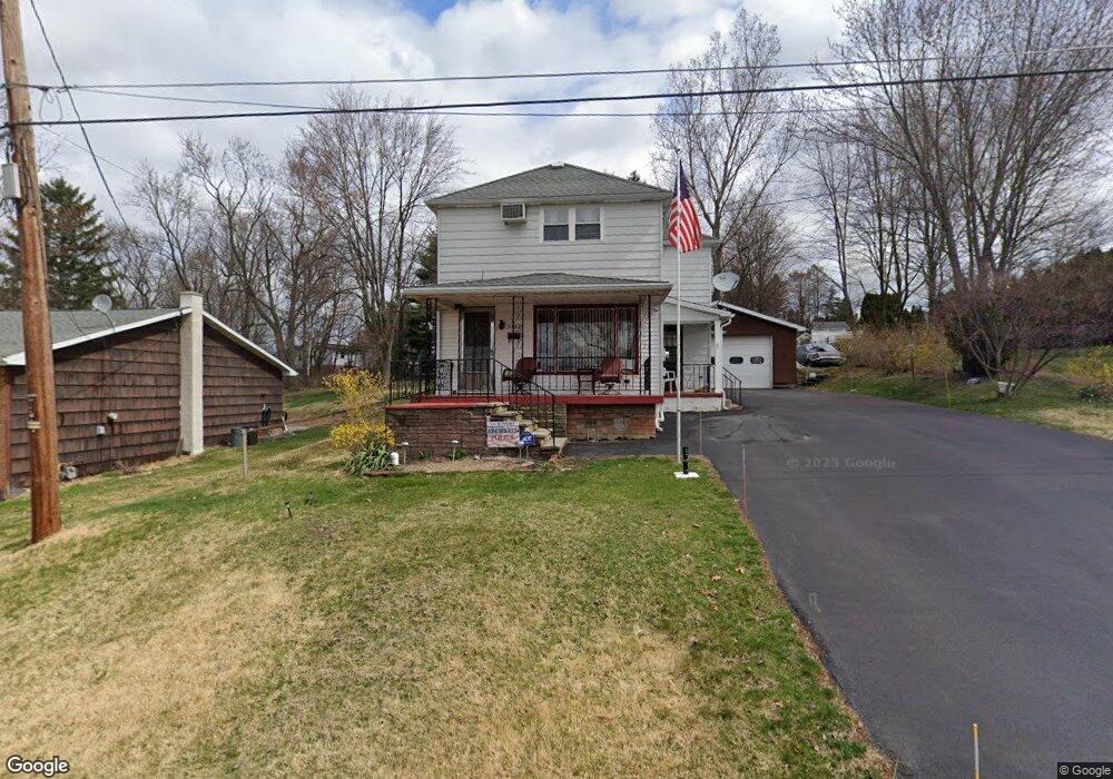 1102 E Filbert St, Archbald, PA 18403 - photo 1