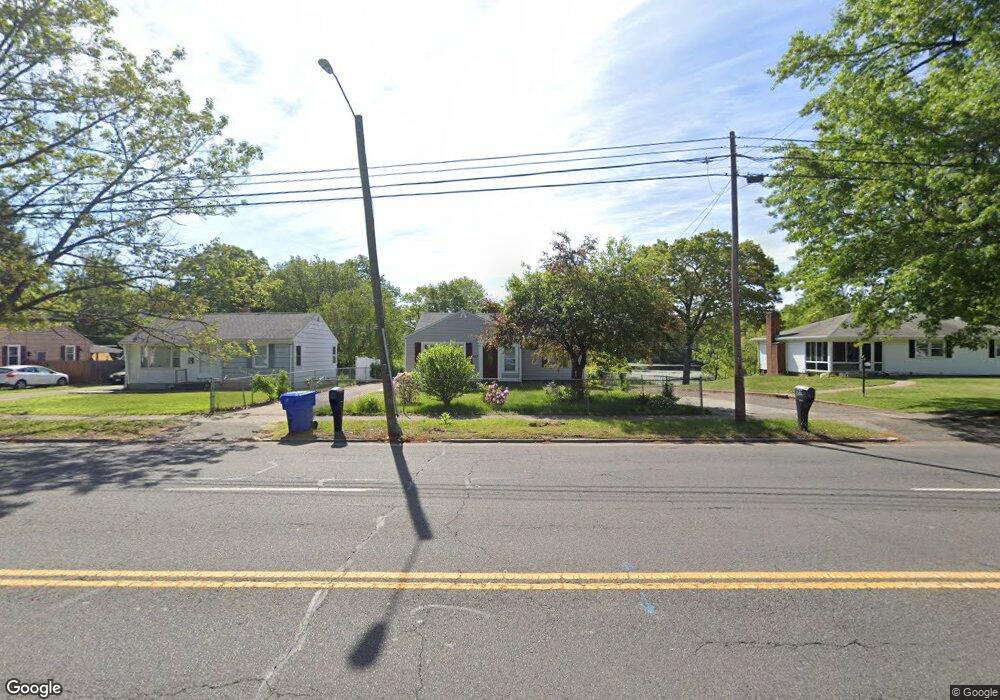 897 Berkshire Ave, Indian Orchard, MA 01151 - photo 1