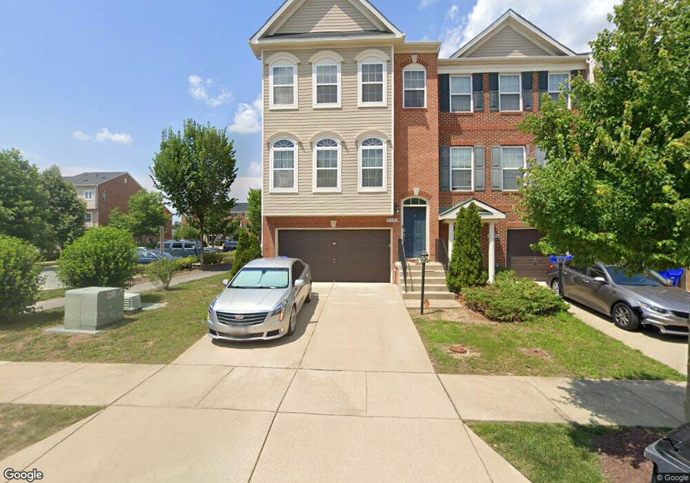 11392 Sandhurst Place, White Plains, MD 20695 - photo 1