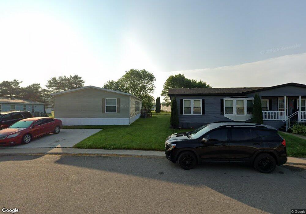 297 Woods Ct, Flint, MI 48506 - photo 1