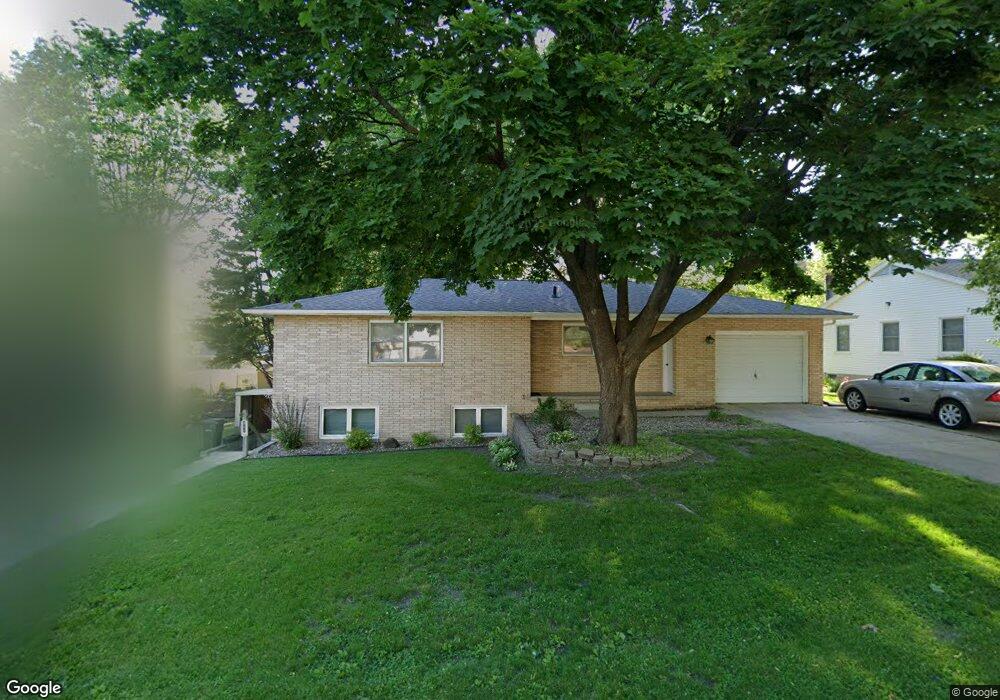 211 Angie Dr, Cedar Falls, IA 50613 - photo 1