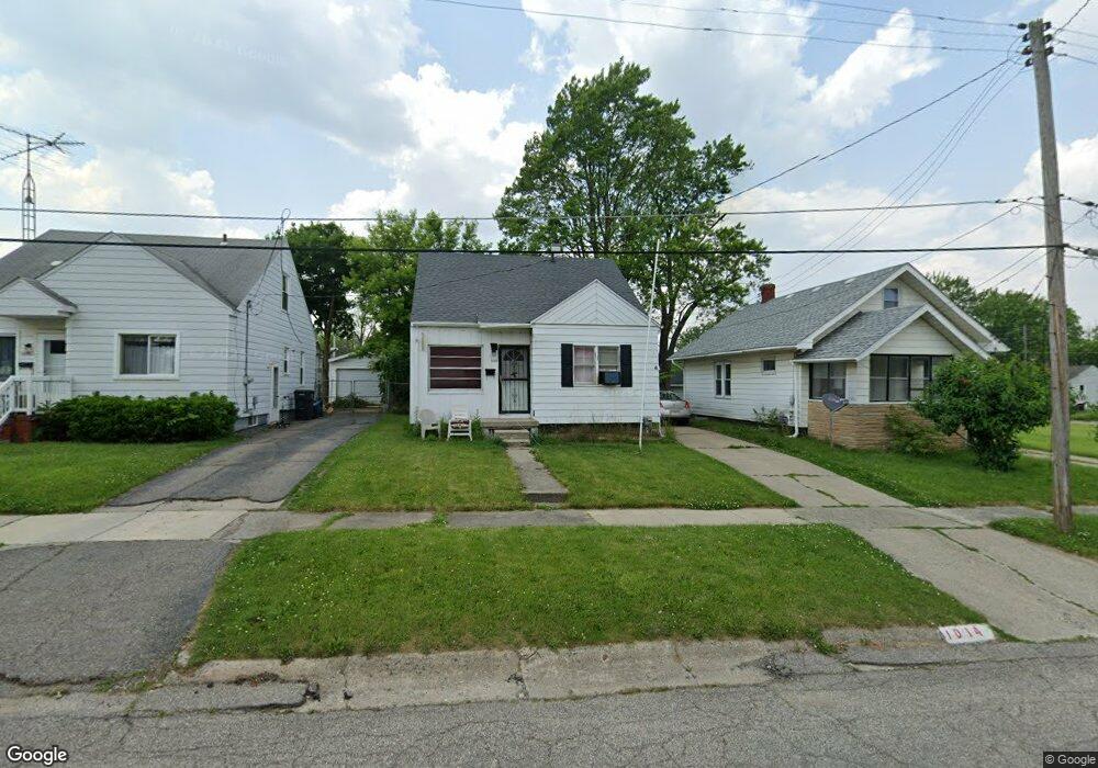 1014 Hughes Ave, Flint, MI 48503 - photo 1