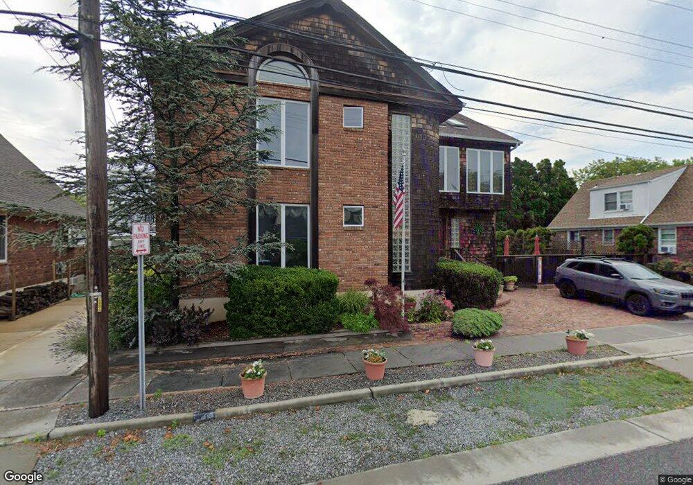82 Inwood Ave, Point Lookout, NY 11569 - photo 1
