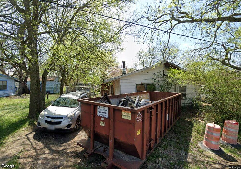 317 E Hackberry, Whitewright, TX 75491 - photo 1