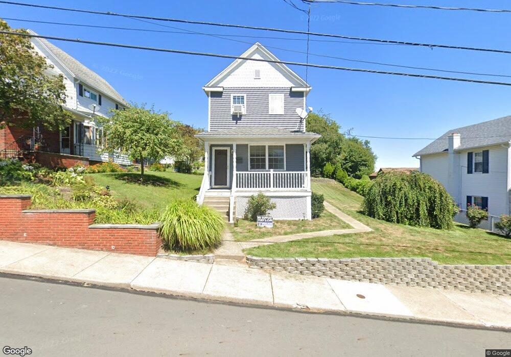 512 W Taylor St, Taylor, PA 18517 - photo 1