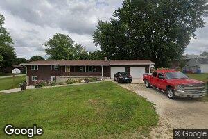 415 2nd St S, Winthrop, IA 50682