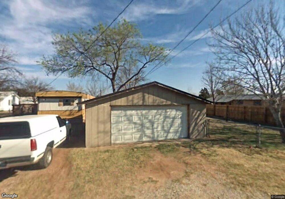 308 W B Ave, Cache, OK 73527 - photo 1