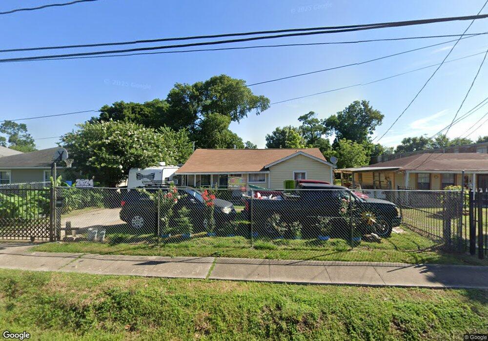 6623 Fairway Dr, Houston, TX 77087 - photo 1