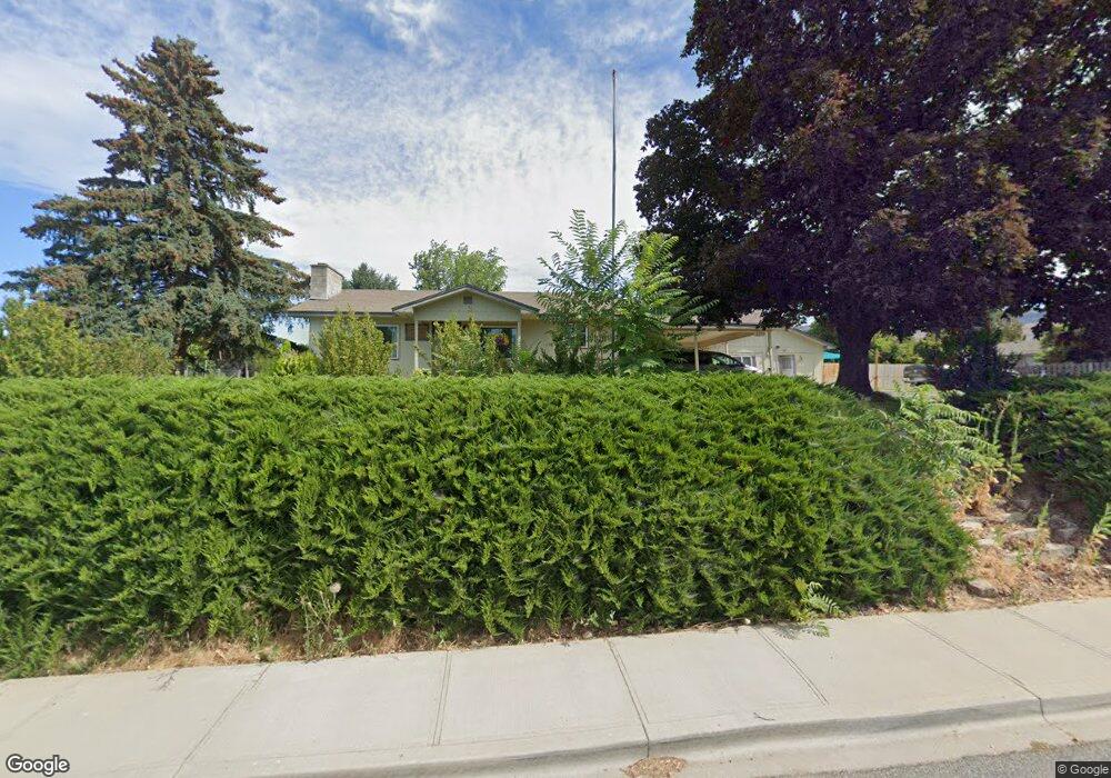 2217 3rd St NE, East Wenatchee, WA 98802 - photo 1