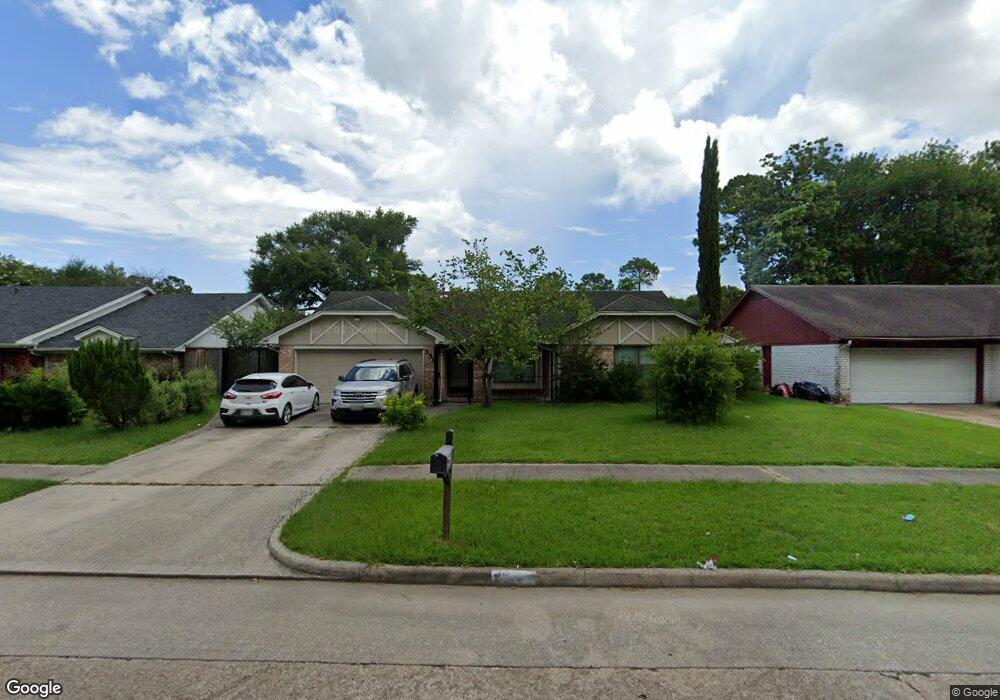 3910 Lemon Tree Ln, Houston, TX 77088 - photo 1