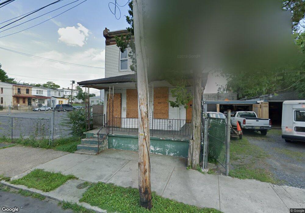 2622 Saunders St, Camden, NJ 08105 - photo 1