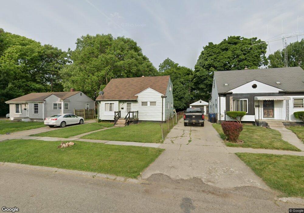 5305 Winthrop Blvd, Flint, MI 48505 - photo 1