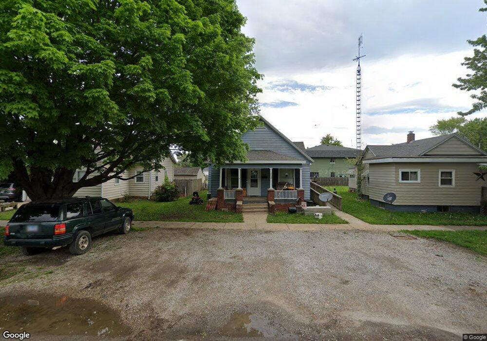 1108 Moultrie Ave, Mattoon, IL 61938 - photo 1