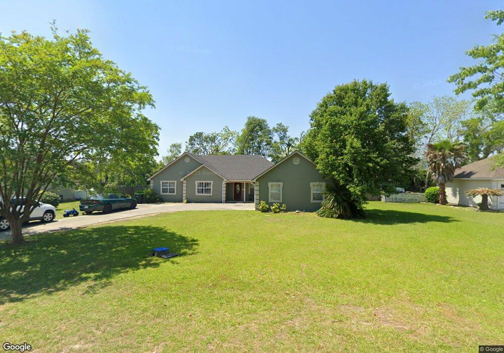 1109 Karen Ln, Douglas, GA 31533 - photo 1