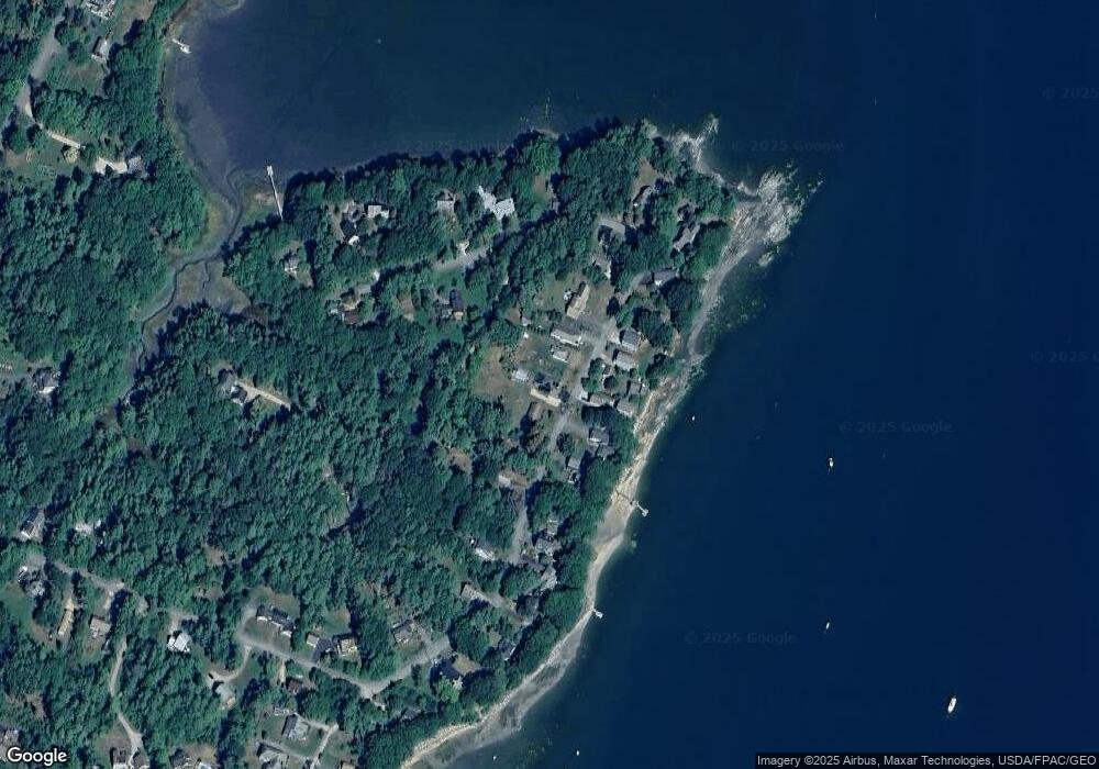 101 Maquoit Dr, Freeport, ME 04032 - photo 1