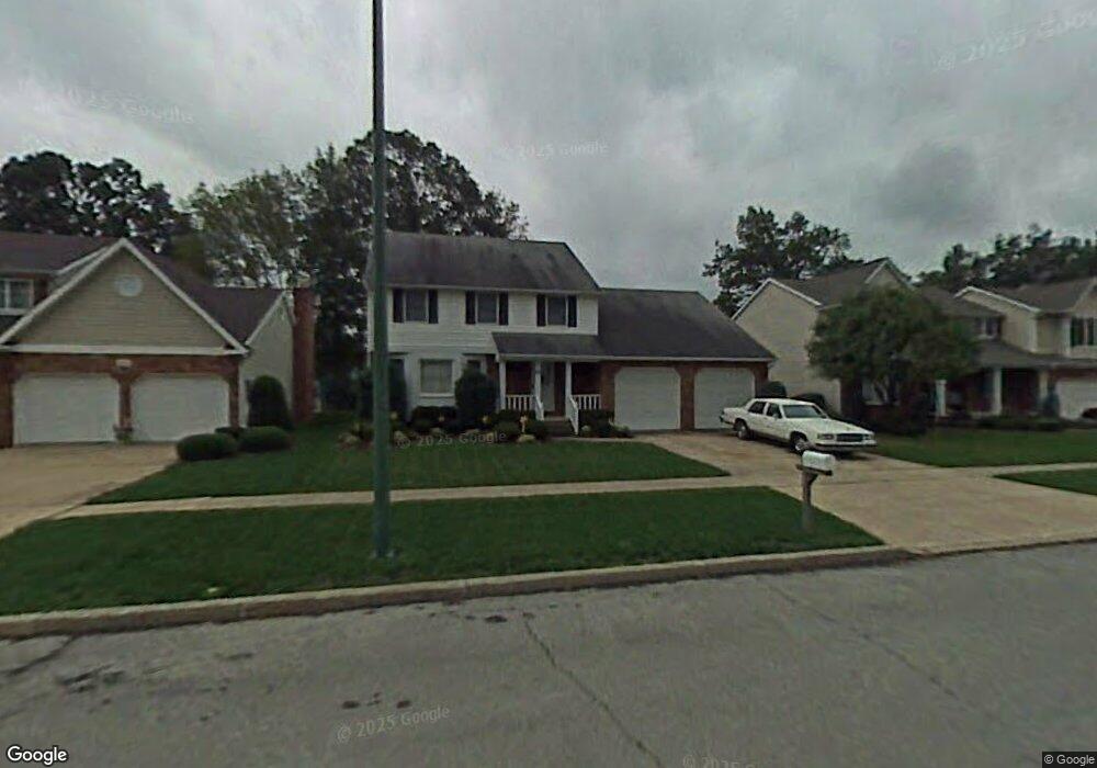 817 Thomas Fox Dr W, North Tonawanda, NY 14120 - photo 1