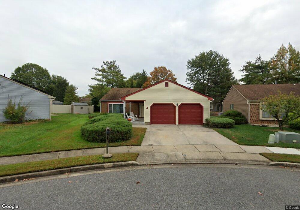 4 Locust Ct, Mount Laurel, NJ 08054 - photo 1