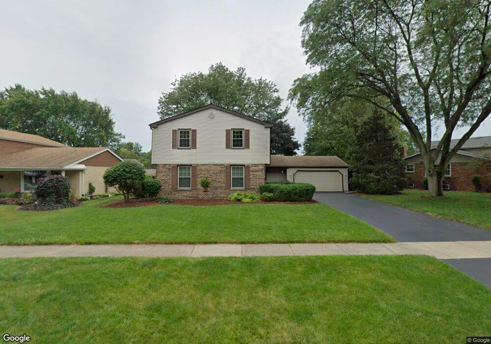 1638 Apache Dr, Naperville, IL 60563 - photo 1