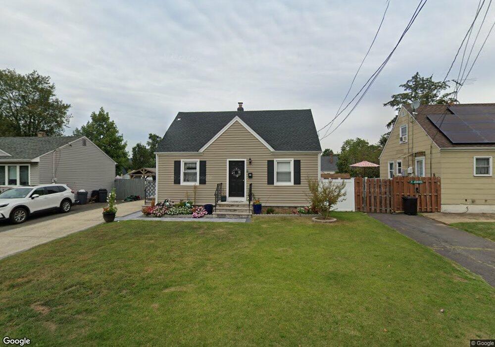 521 Giles Ave, Middlesex, NJ 08846 - photo 1