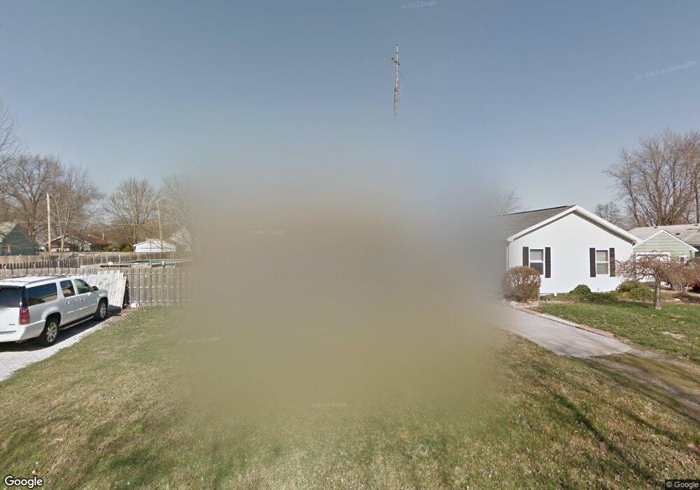 1319 N Kankakee St, Lincoln, IL 62656 - photo 1